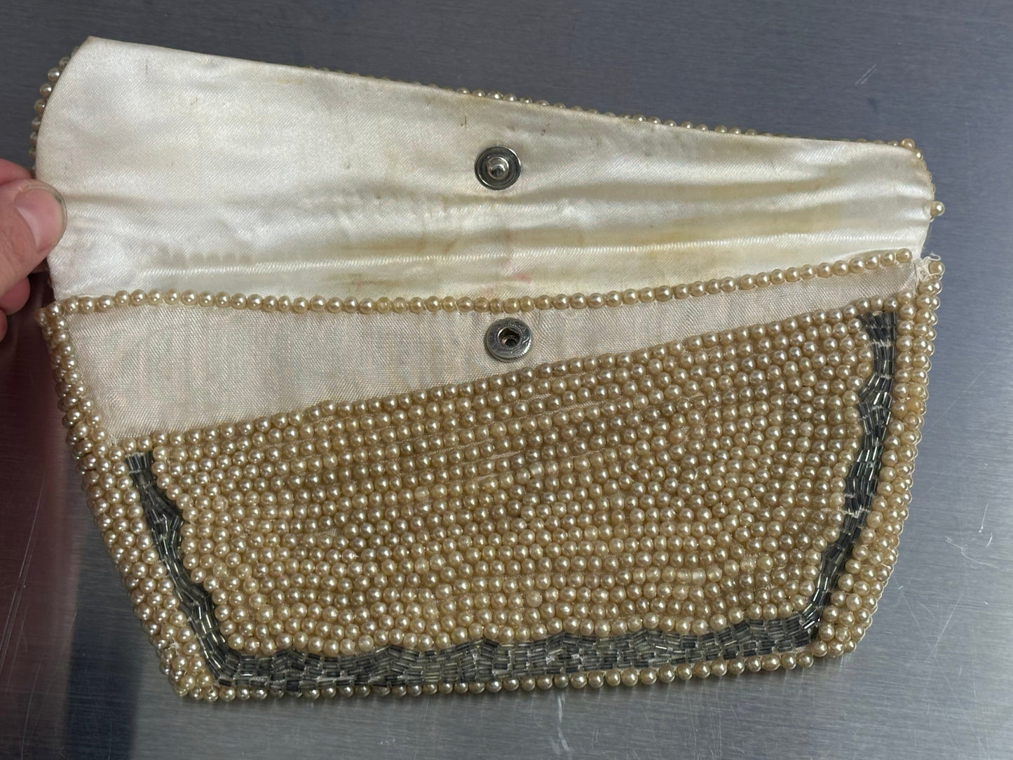 Vintage 1960s La Regale Pearl Beaded Clutch