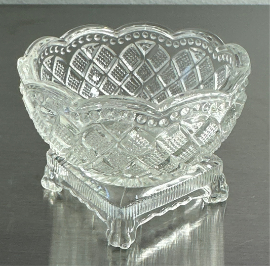 Avon By Fostoria Footed Glass Trinket Bowl Vintage ~ Diamond Lattice Scalloped