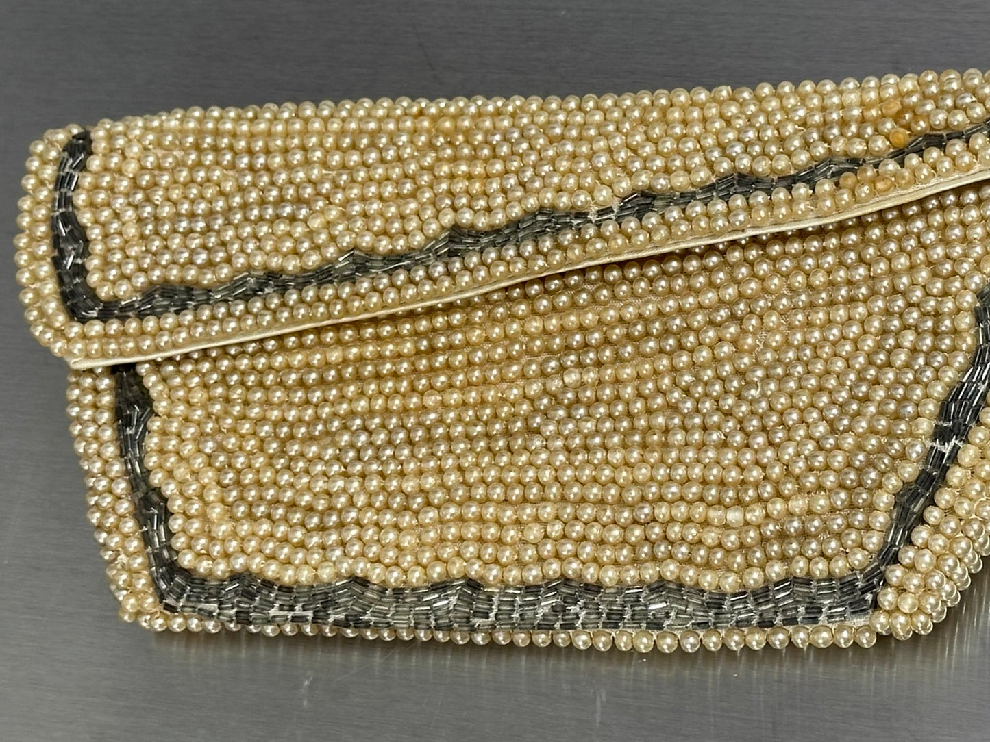 Vintage 1960s La Regale Pearl Beaded Clutch