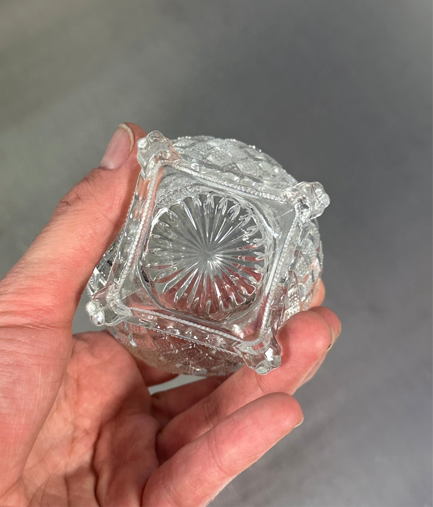 Avon By Fostoria Footed Glass Trinket Bowl Vintage ~ Diamond Lattice Scalloped