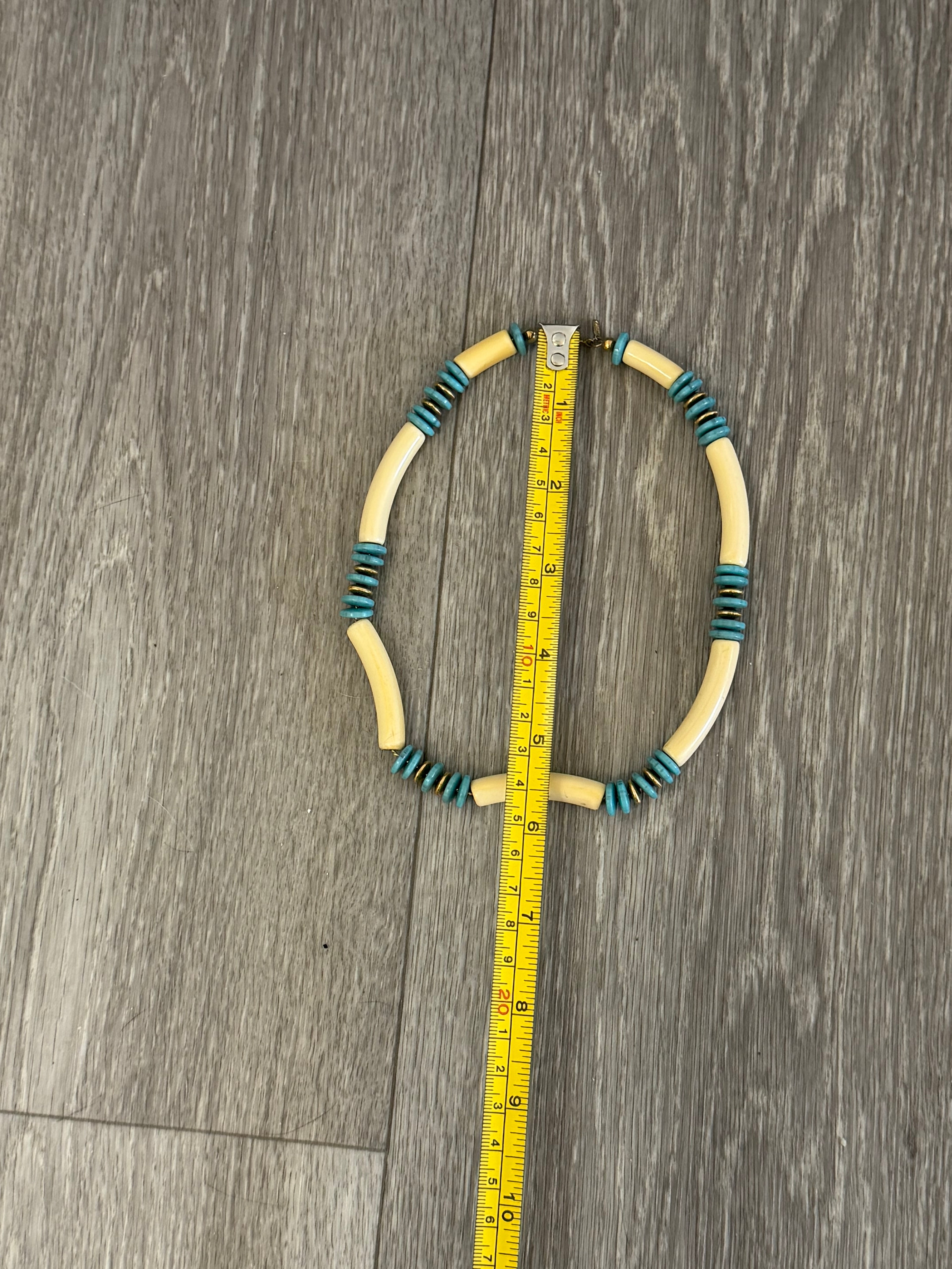 1982 Turquoise & Cream Bead Necklace