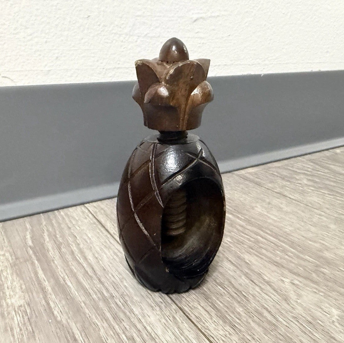 VINTAGE CARVED WOOD PINEAPPLE HAND HELD NUT CRACKER