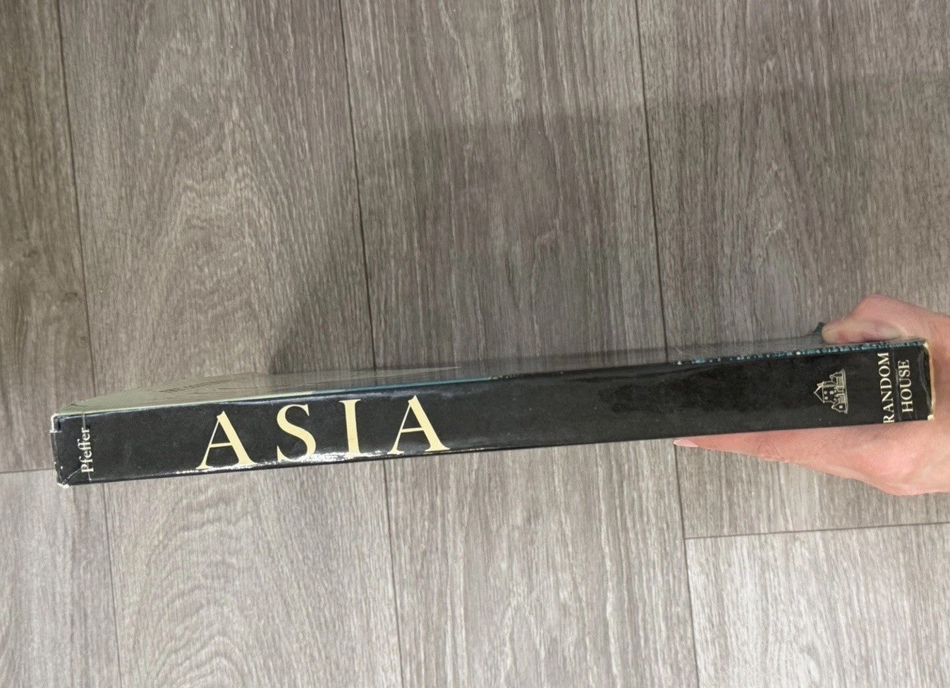 Asia: A Natural History by Pierre Pfeffer