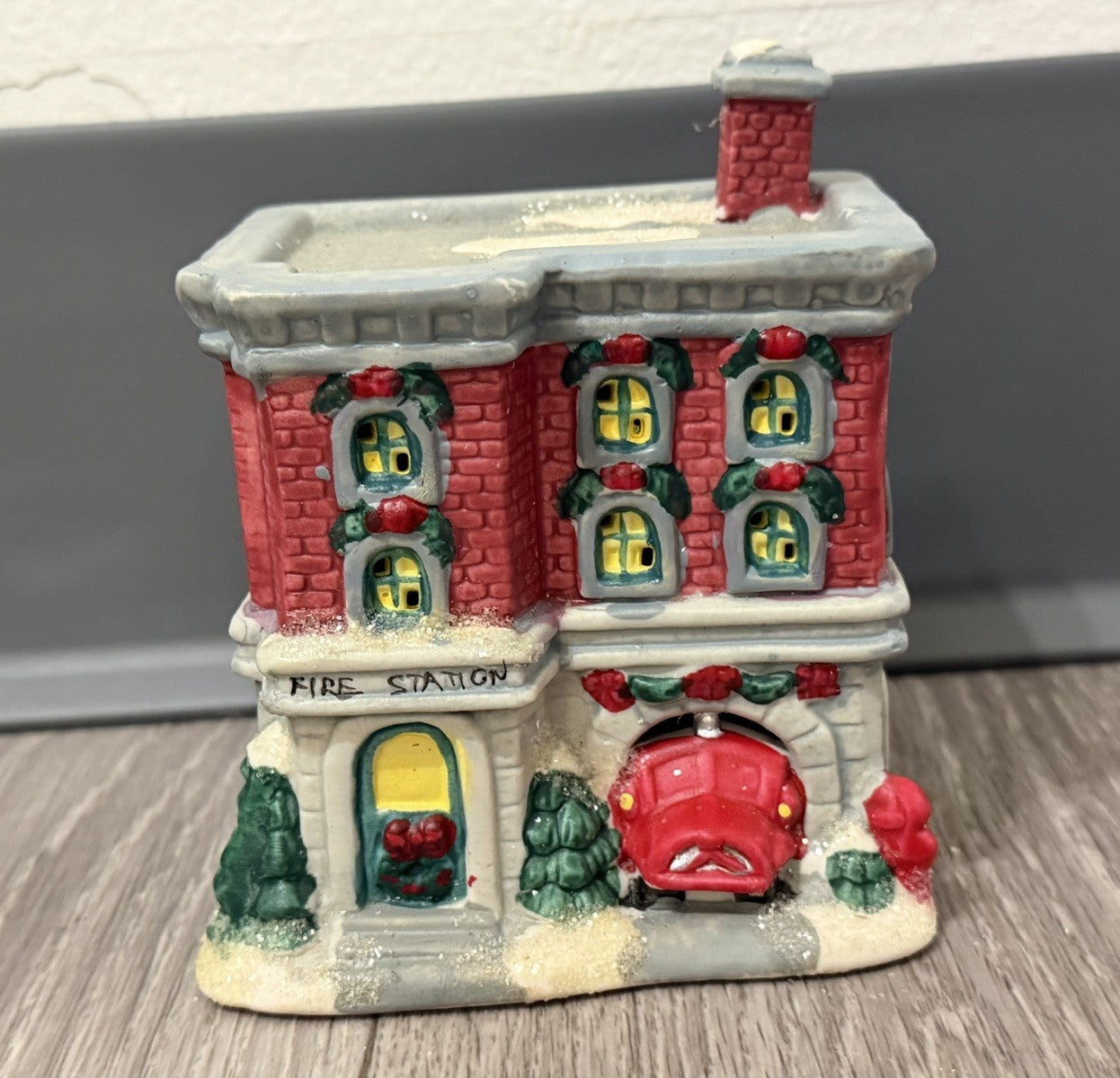Vintage 2004 Christmas Village Fire House Figurine 