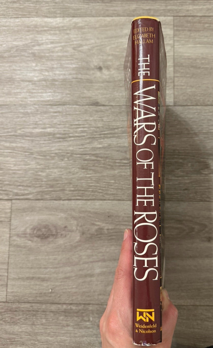 The WAR OF THE ROSES HARDCOVER - GOOD