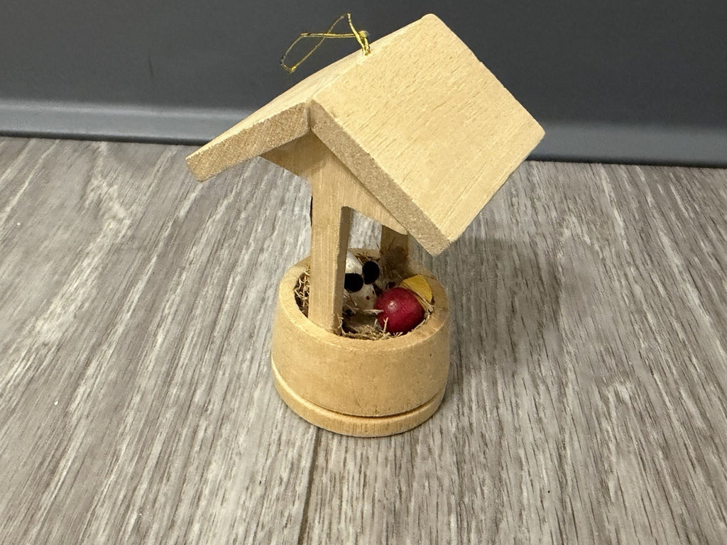Vintage Wood Wishing Well Christmas Ornament With Mouse Cheese And Apple