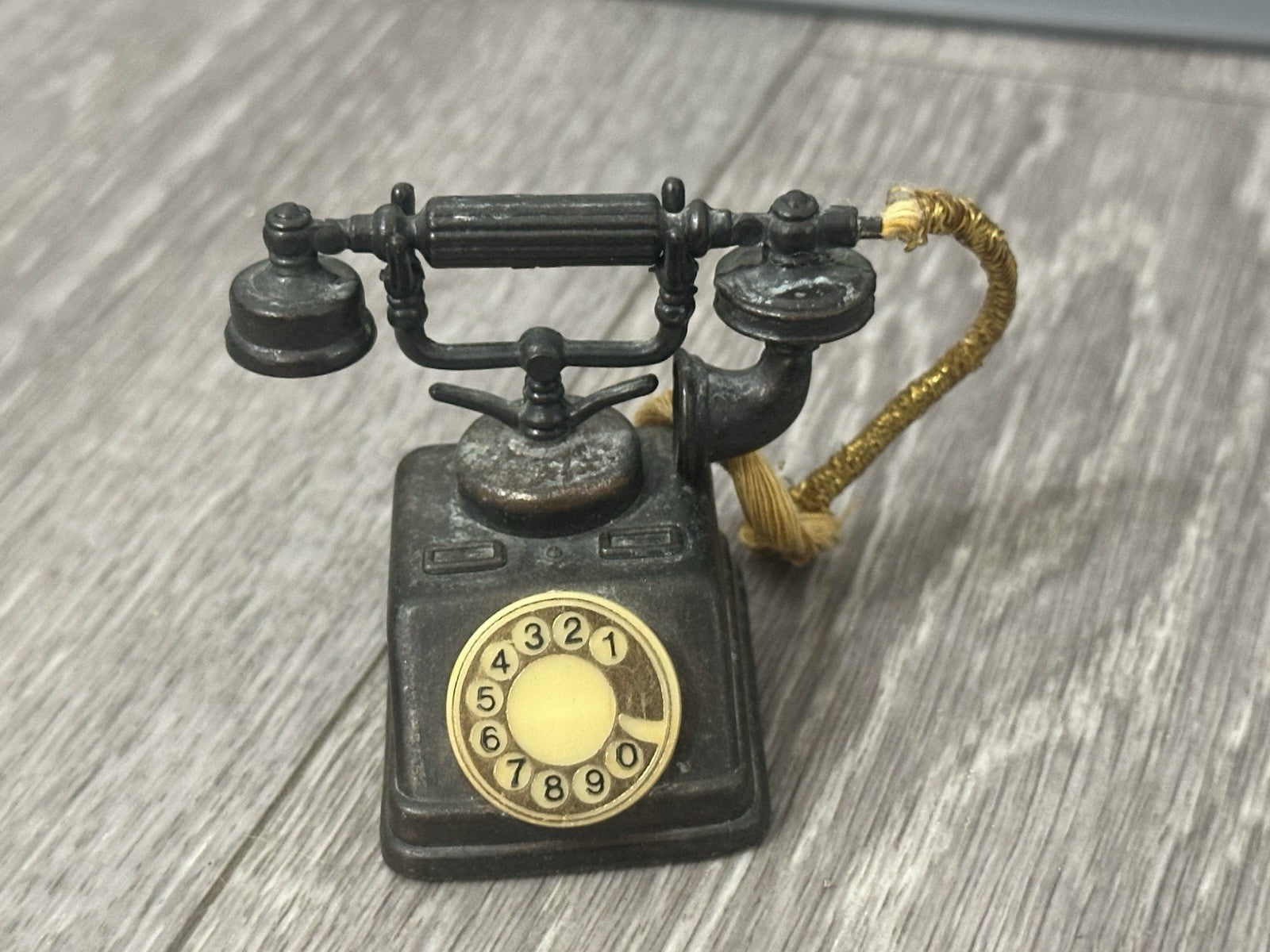 Durham Industries Metal Miniature Rotary Phone No. 5404