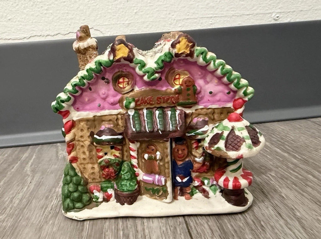 Vintage Ginger Frost Lane 2005 CAKE SHOP Christmas Collectible Village Holiday