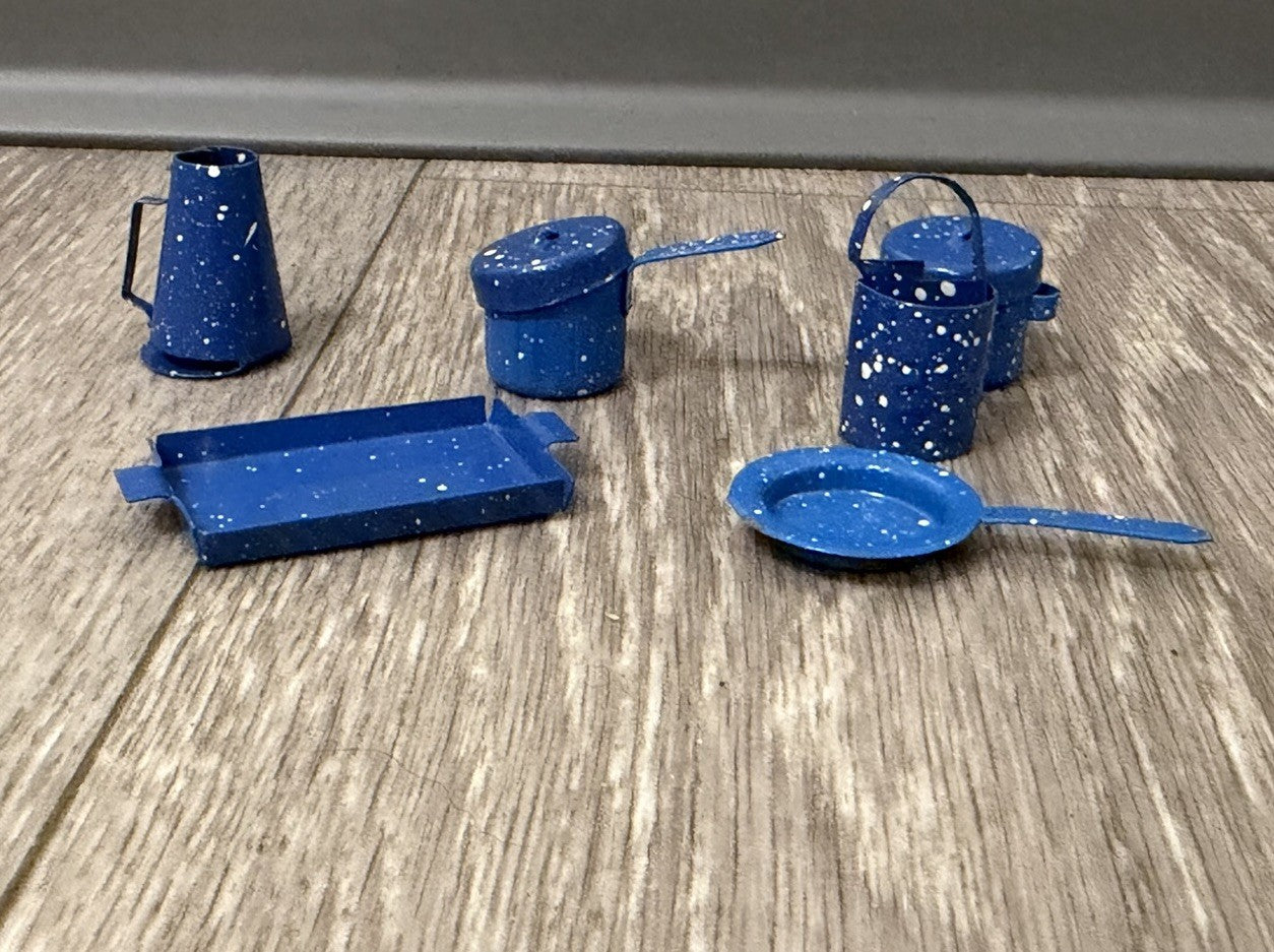 Vtg Mini Mismatched Dollhouse Blue Speckled Enamelware Pots Pans Lids Tray 8 Pcs