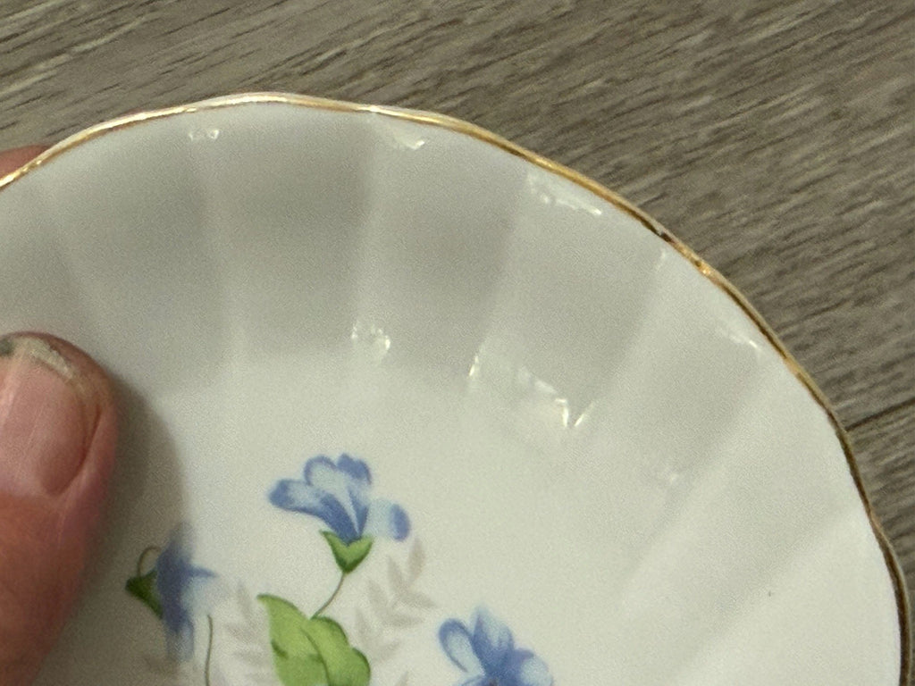 Vintage Apex Sea Clam Shell Gold Rim Blue Flowers Ceramic Trinket Dish