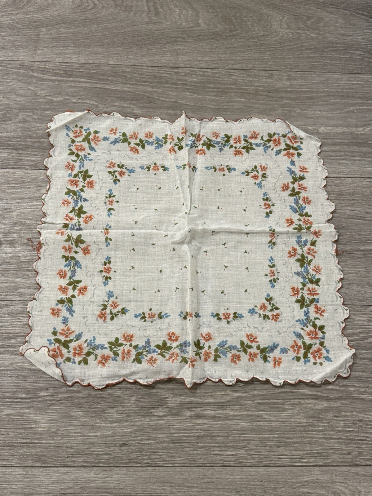 Beautiful & Delicate Tiny Flowers Boho Vintage Floral Wedding Handkerchief 13.5”