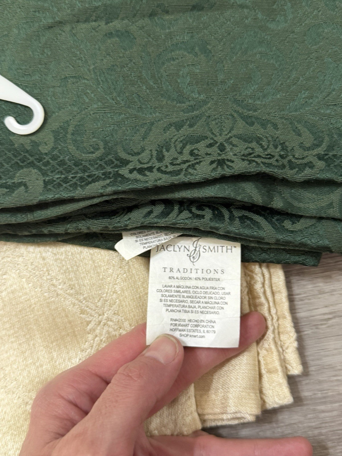 6 Cloth Napkins Cream & Green Festive Fall Holiday Jaclyn Smith Traditions