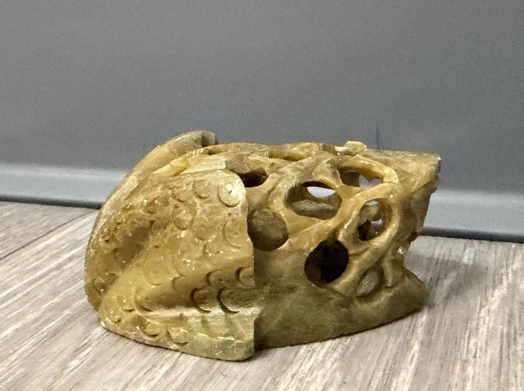 Soap Stone Hand Carved Green Frog Figurine 1 1/4" T x 2 3/4" x 2 1/2" India