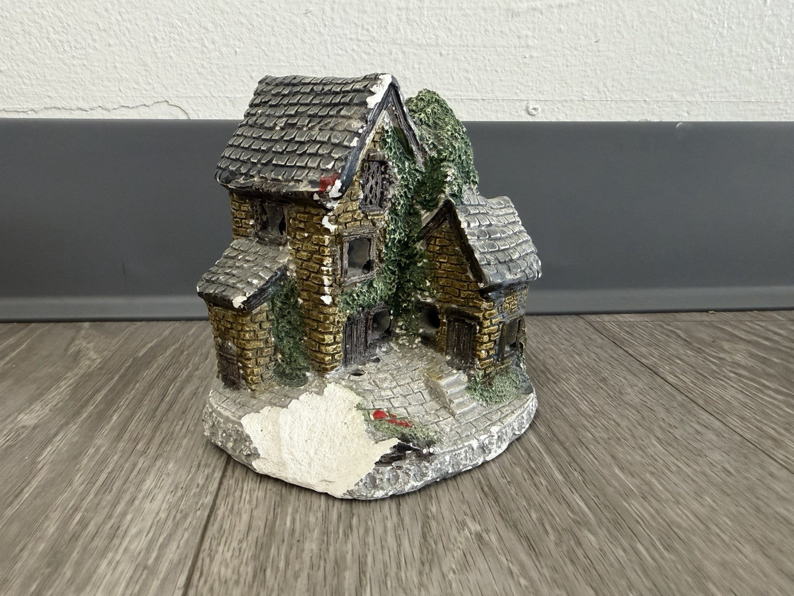 Ivy Cottage Lighted Cottage Charmers Handpainted Handcrafted BROKEN