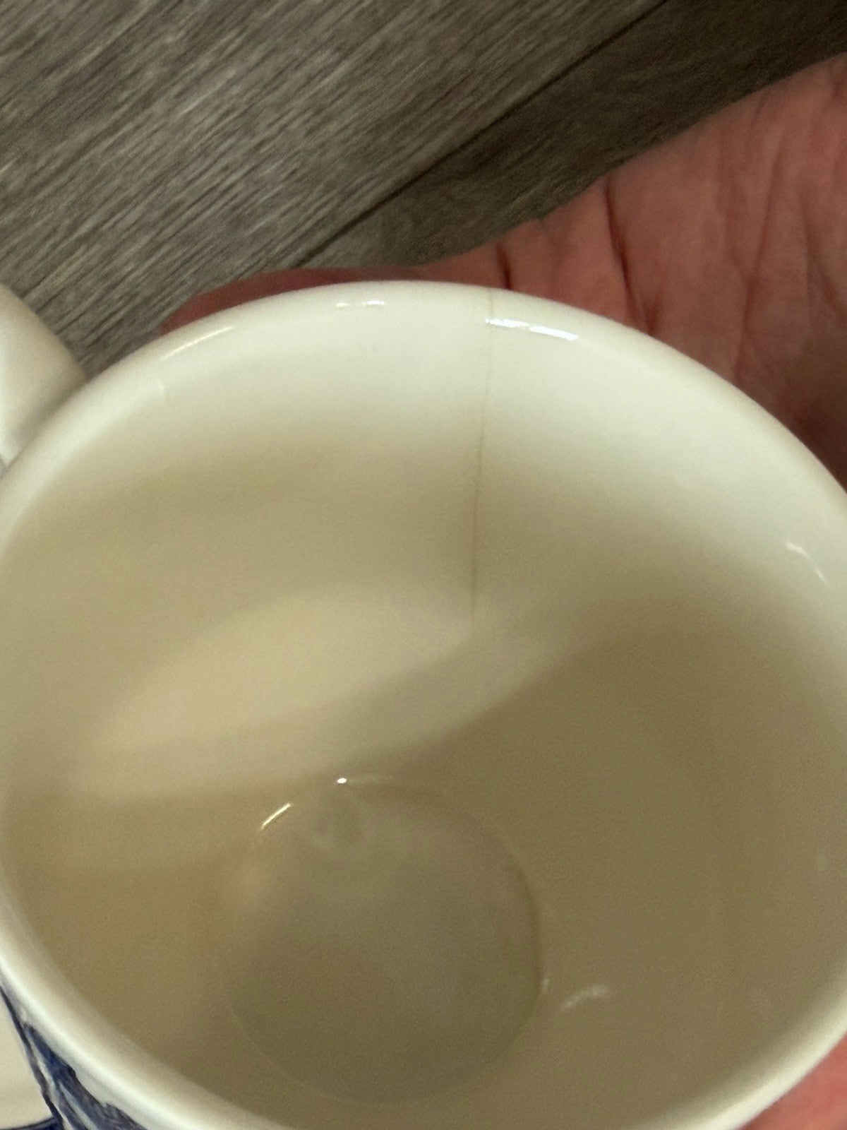 Churchill England Blue Willow Ceramic Teacup & Saucer England HAIRLINE CRACK