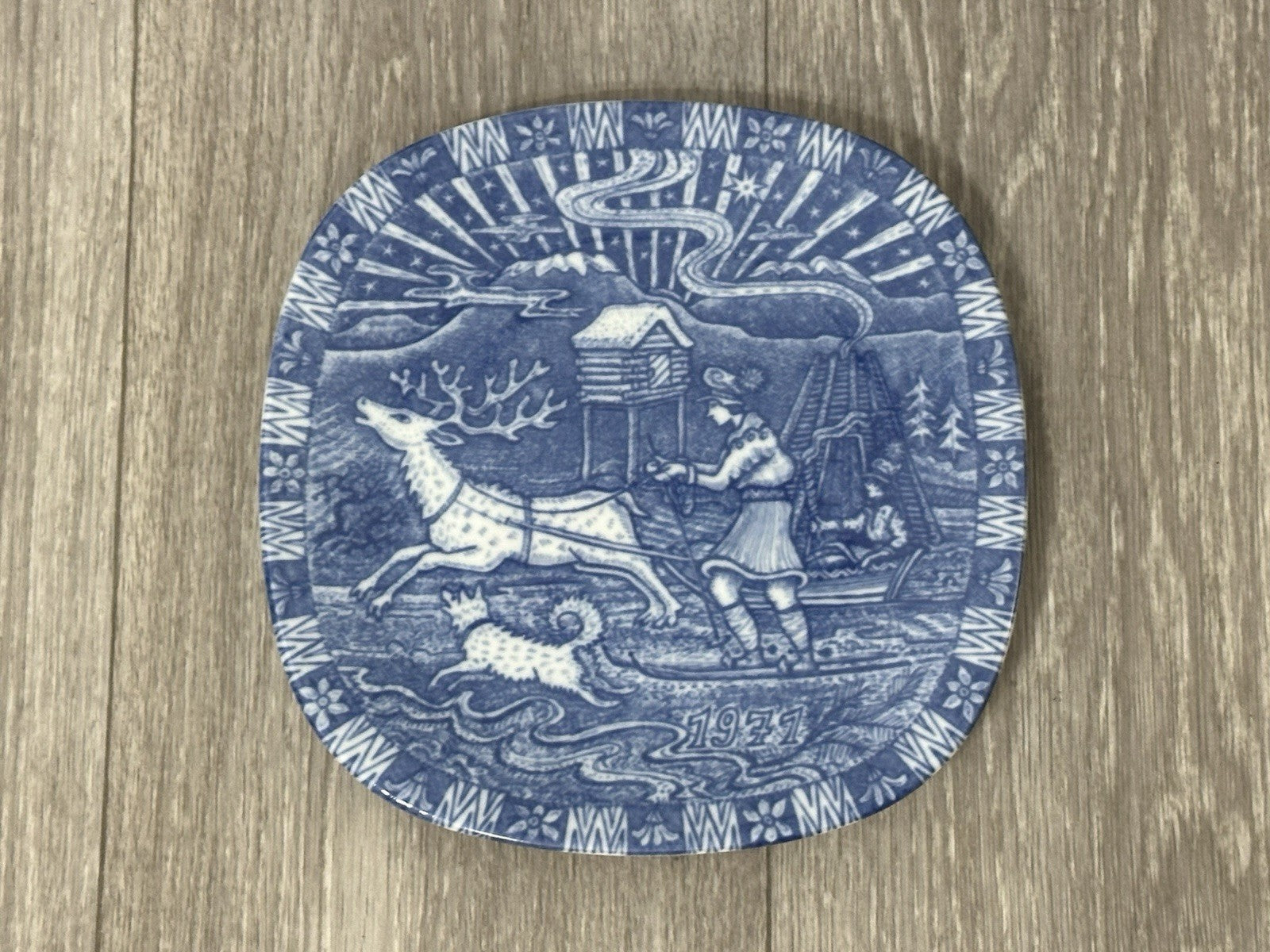 Vintage Julen Rorstrand Sweden 1971 Limited Edition Collector's Piece Plate 7.5”