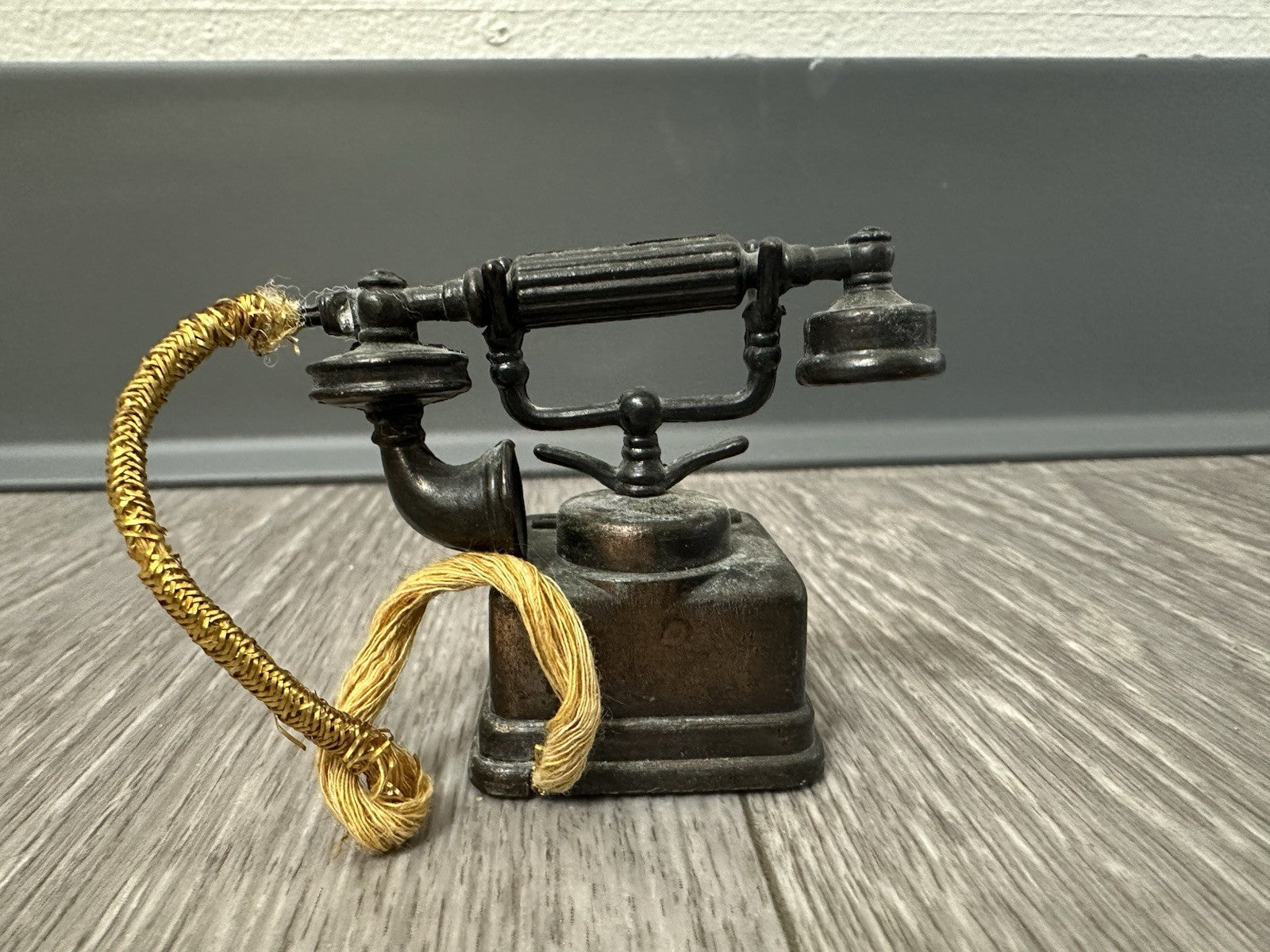 Durham Industries Metal Miniature Rotary Phone No. 5404