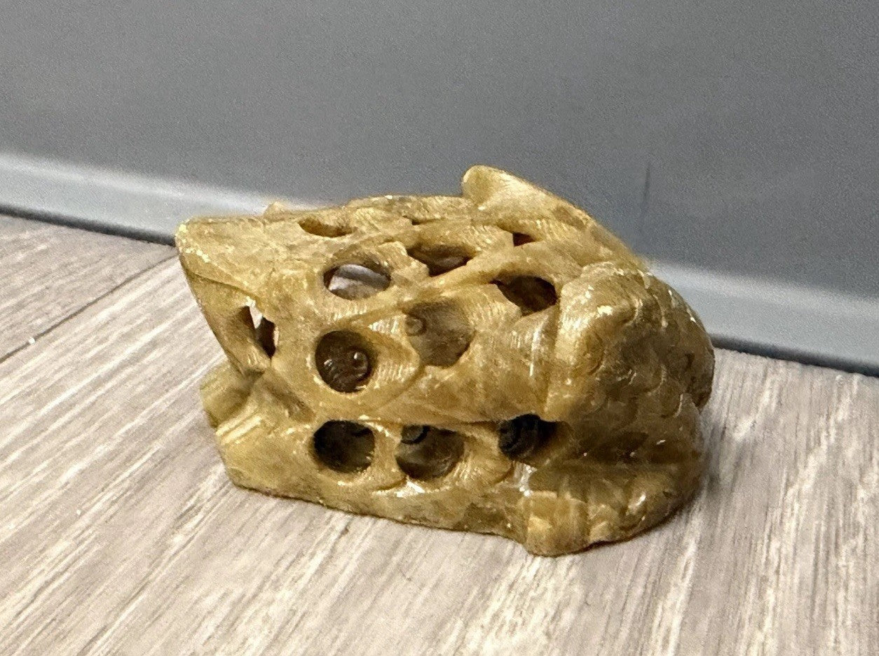 Soap Stone Hand Carved Green Frog Figurine 1 1/4" T x 2 3/4" x 2 1/2" India