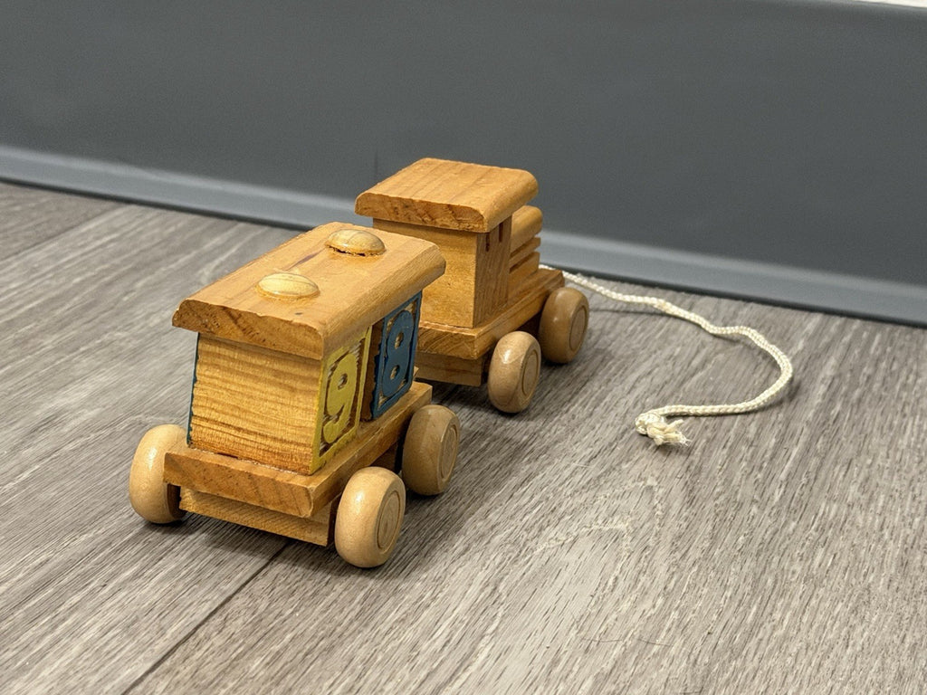 VINTAGE HAND MADE WOODEN TRAIN & CAR WITH BLOCKS STURDY Pull Toy