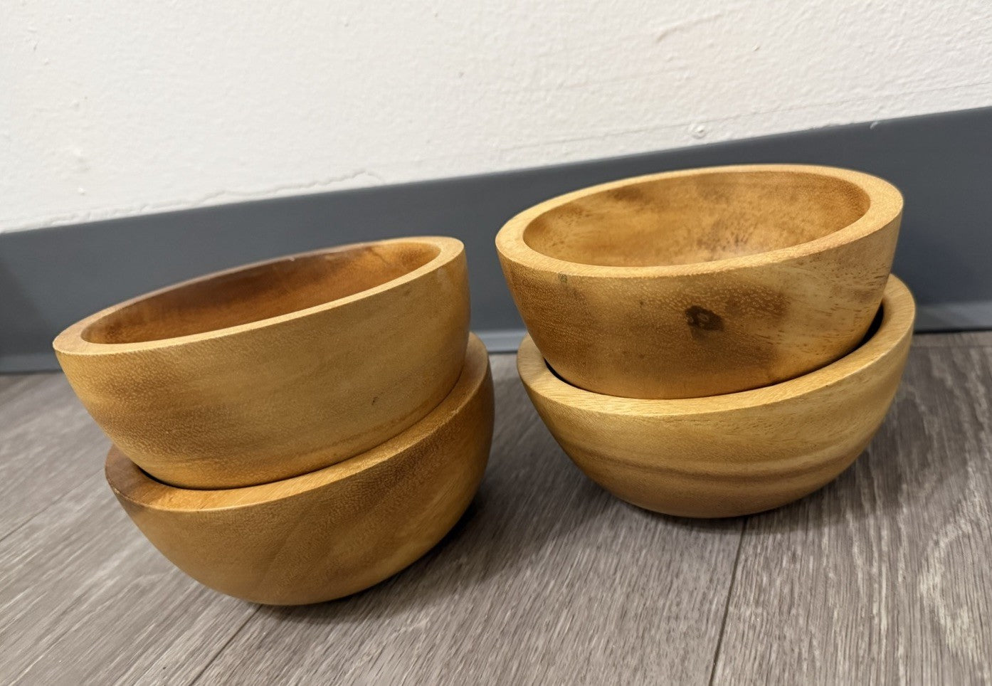 Wooden Bowels Set Of 4 Light Wood 5.75” Diameter 2.5” Tall