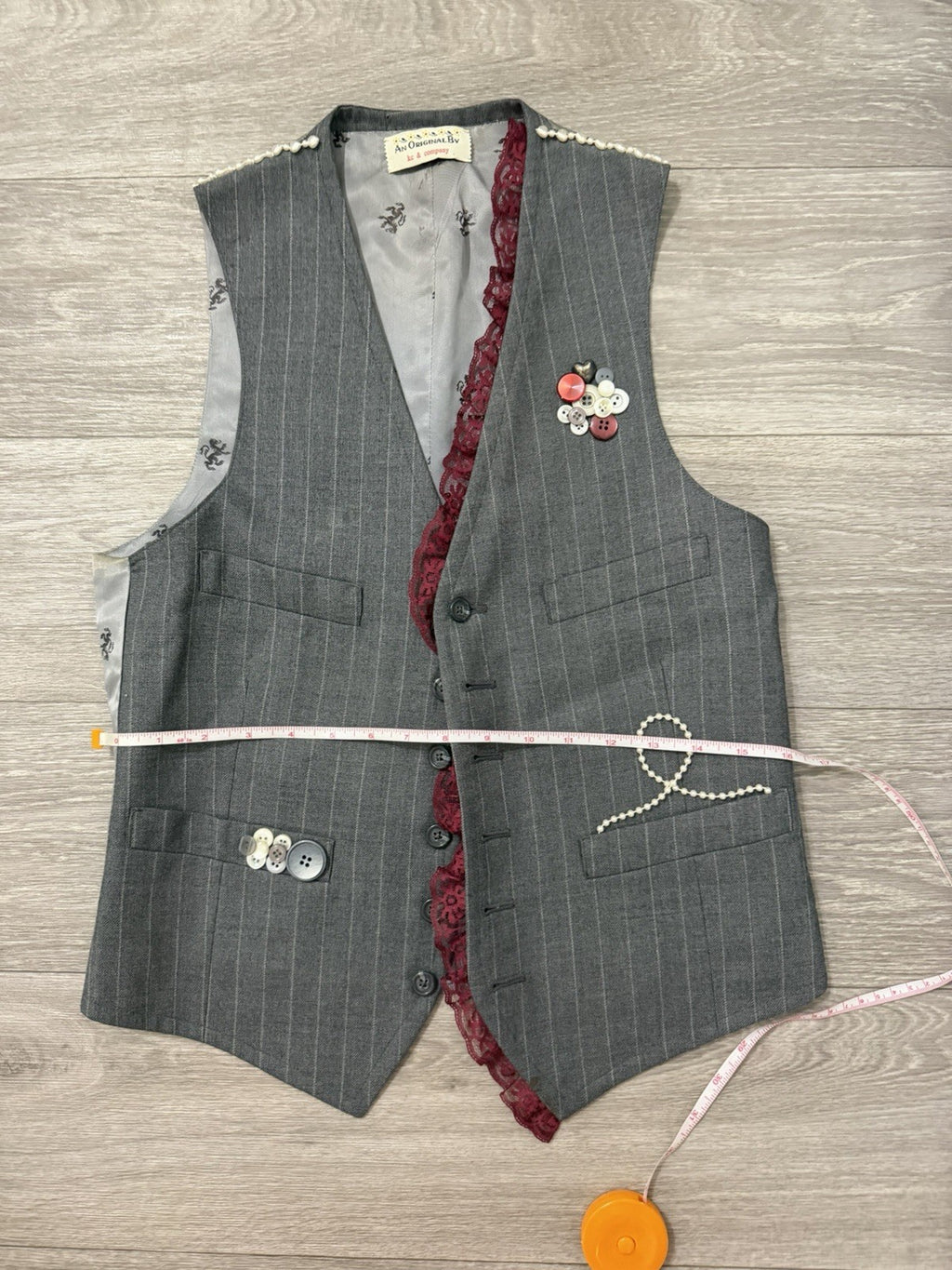 Women’s Vest With Buttons And Faux, Pearl Decorations And Lace ￼