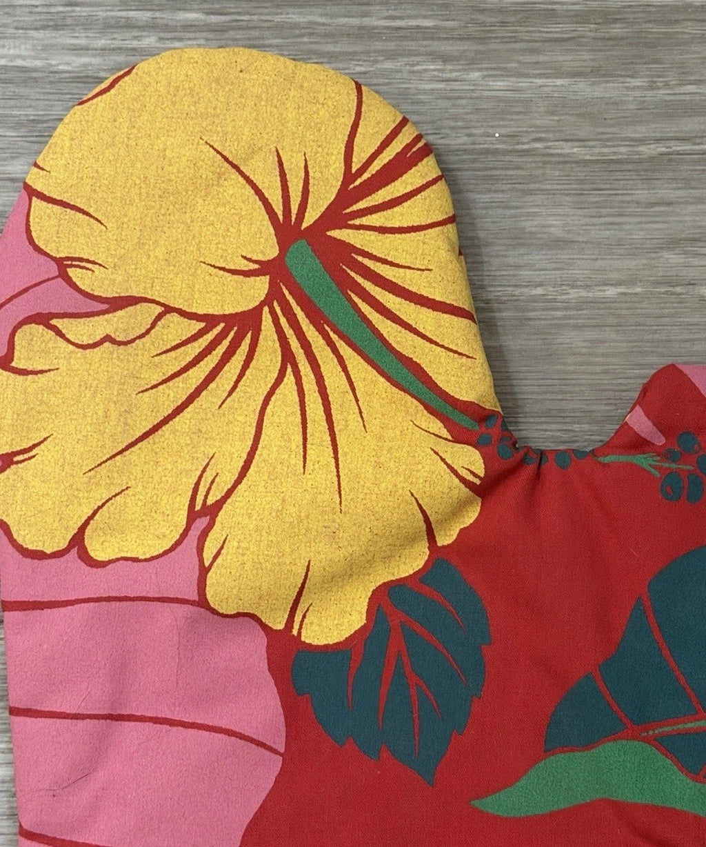 VINTAGE Hawaiian Style Hibiscus Oven Mitt summer BBQ Kitchen Housewarming Gift