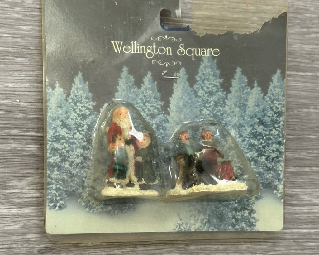 VTG Wellington Square 2004 Collectible Christmas Village Figurines New Old Stock