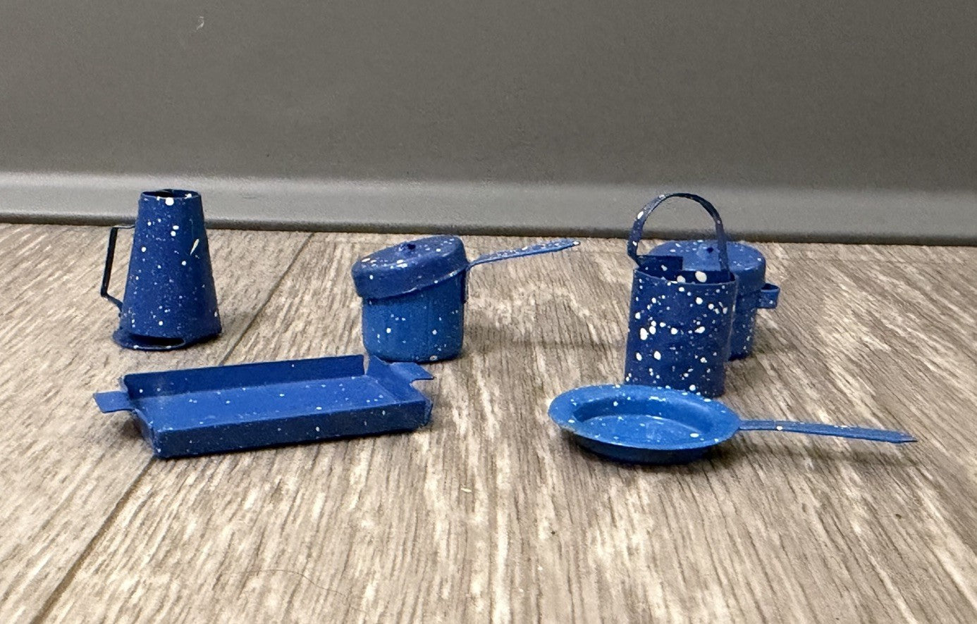 Vtg Mini Mismatched Dollhouse Blue Speckled Enamelware Pots Pans Lids Tray 8 Pcs