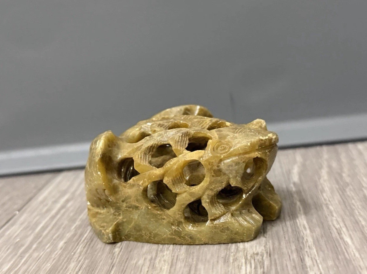 Soap Stone Hand Carved Green Frog Figurine 1 1/4" T x 2 3/4" x 2 1/2" India