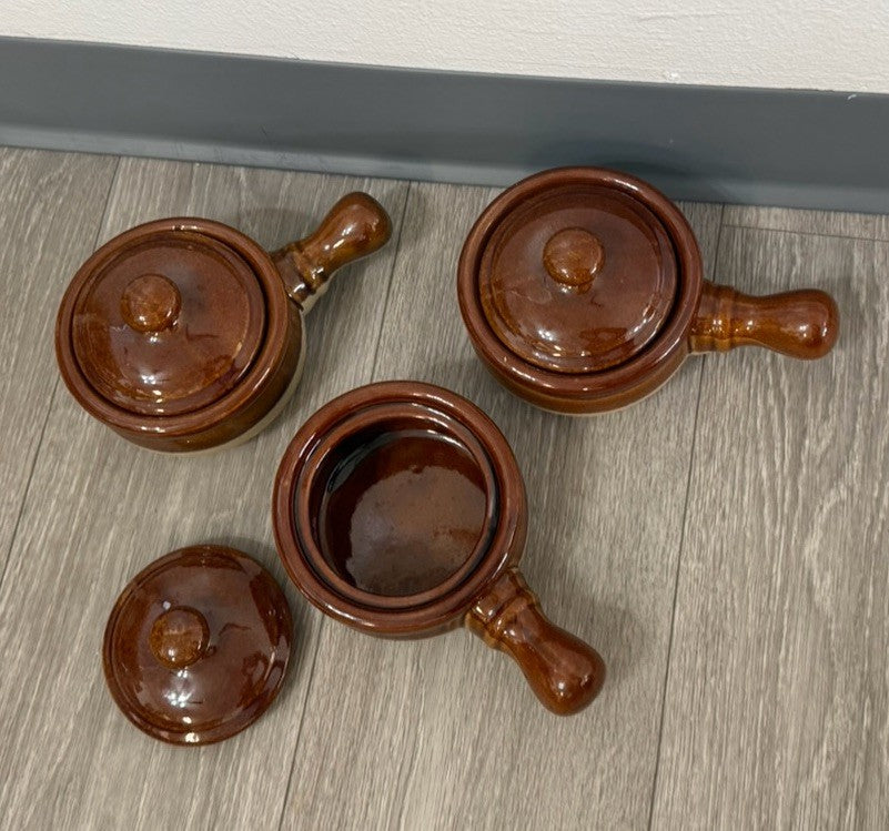 French Onion Crocks with Handle Stoneware with Lids/ Onion Soup Crocks/ Set of 3
