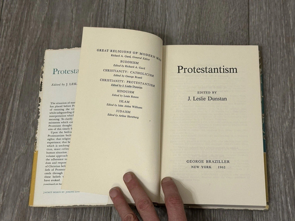 1962 PROTESTANTISM J. Leslie Dunstan Meaning and Commitments hc/dj