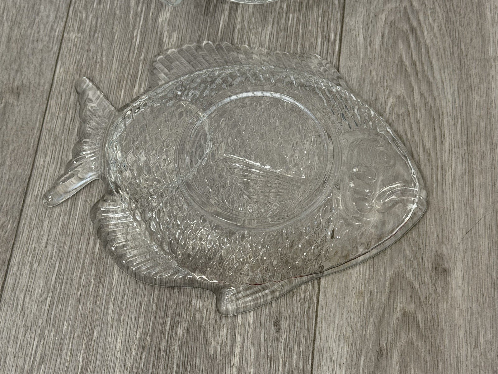 4 Glass Fish Shaped Appetizer Plates