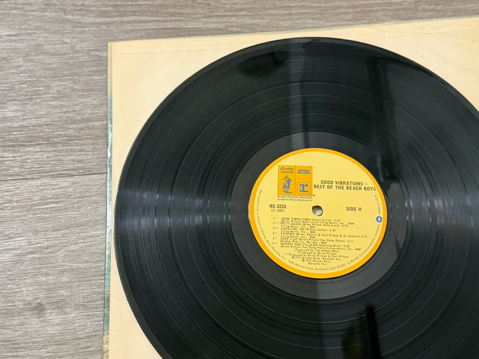 The Beach Boys Good Vibrations - LP Vinyl Record 1975 MS 2223