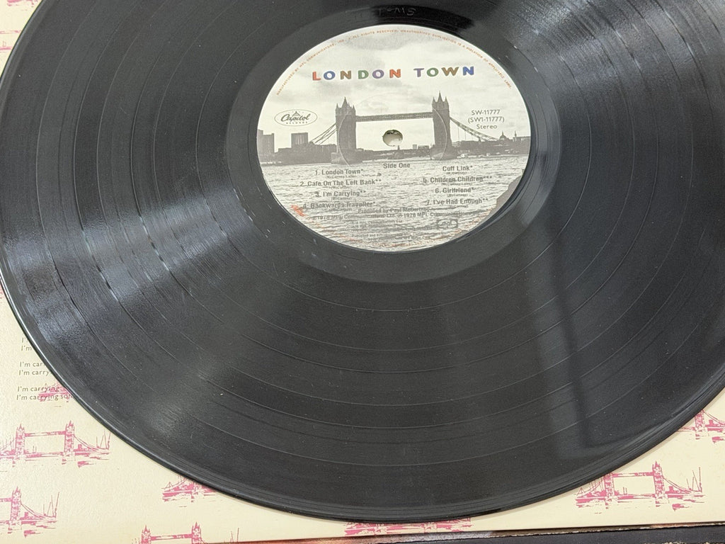 London Town SW-11777 with Poster VG/G+