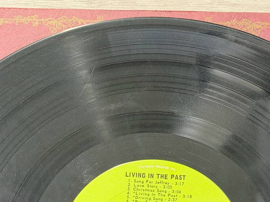JETHRO TULL "Living In The Past" Double 2-LP Chrysalis Records 2CH 1035 booklet