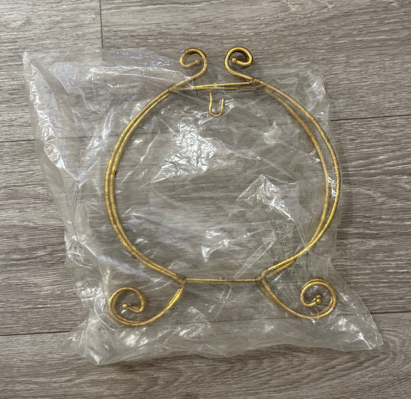 PIER 1 IMPORTS Goldtone Foldable Single Ornament Holder Display Stand