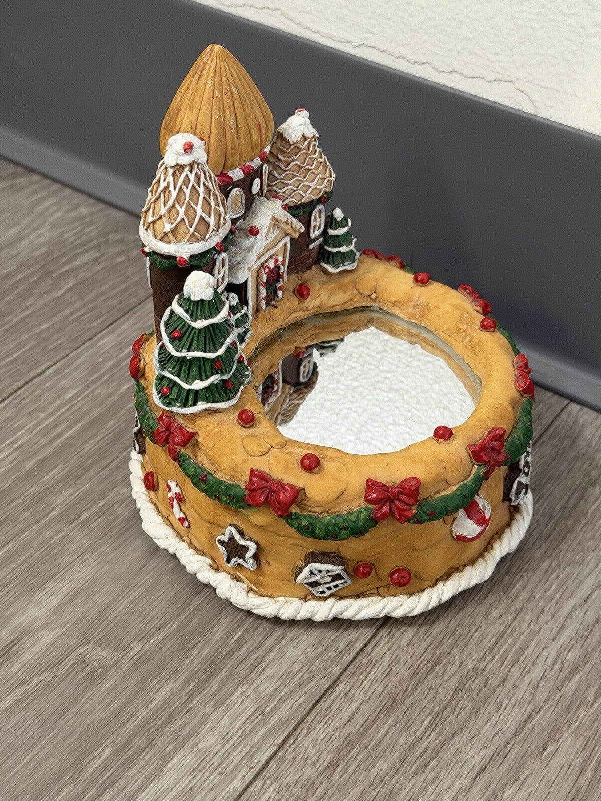Vintage Gingerbread Themed Musical Skating Pond - Works - Christmas Decoration