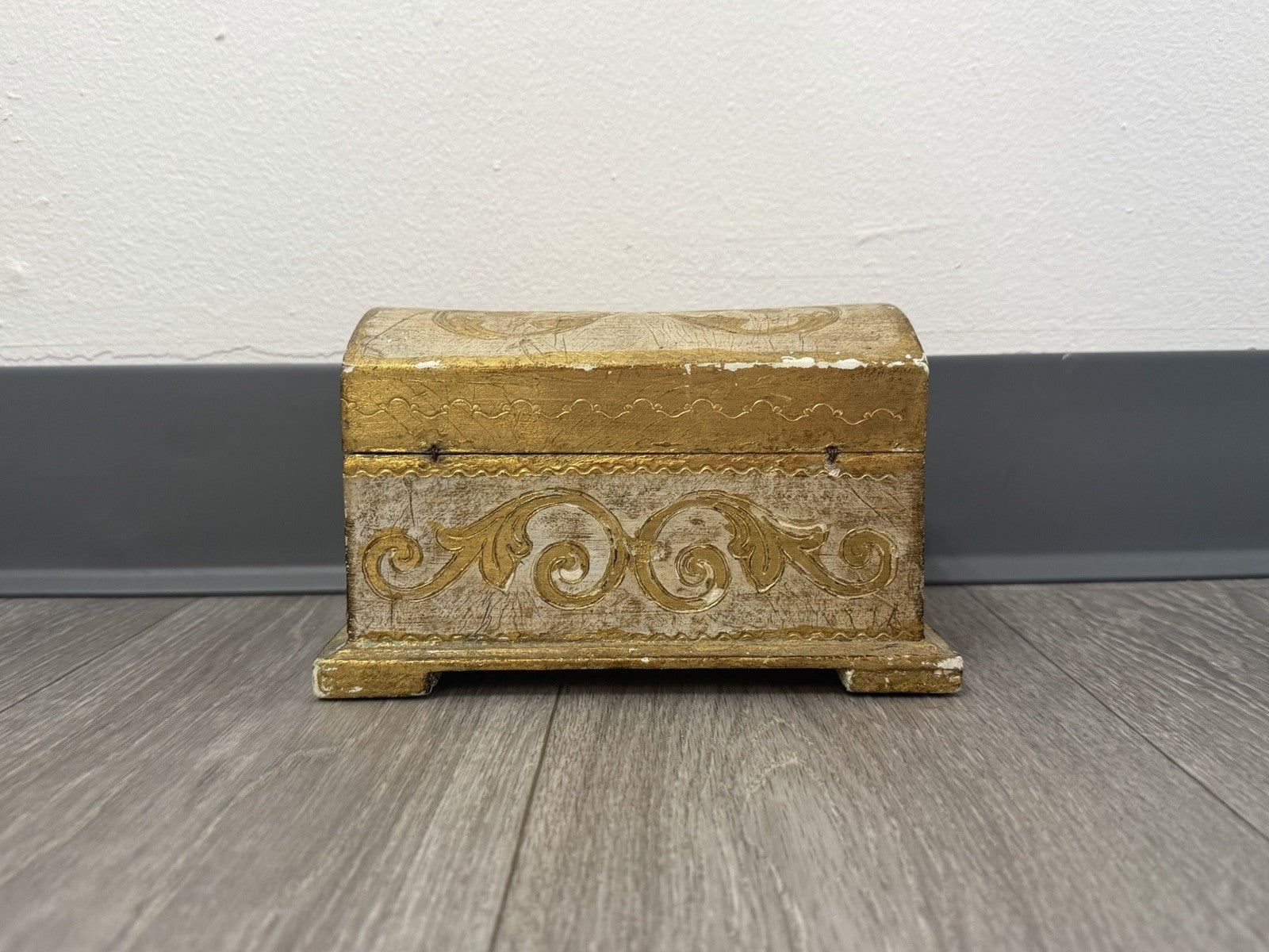 Vintage Domed Wood Gold Gilt Italian Florentine Footed Trinket Box 8”x5”x4.75”
