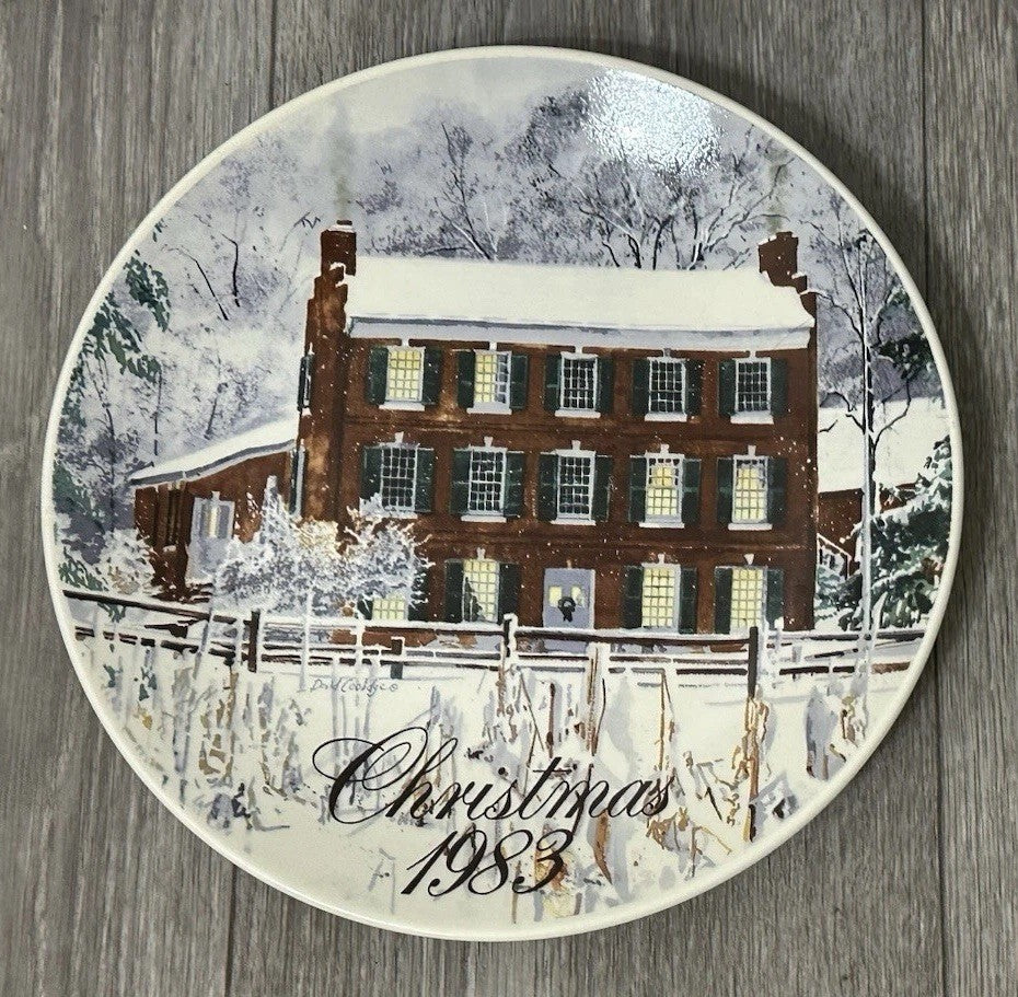 Vintage David Coolidge Collectible Christmas Plate Smuckers 1983 Boarding House