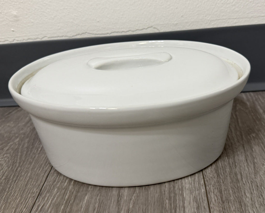 APILCO FRANCE Porcelaine a Feu White Oval Covered Casserole Dish