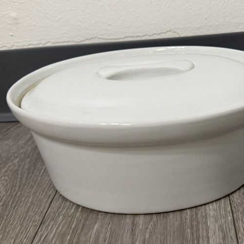 APILCO FRANCE Porcelaine a Feu White Oval Covered Casserole Dish