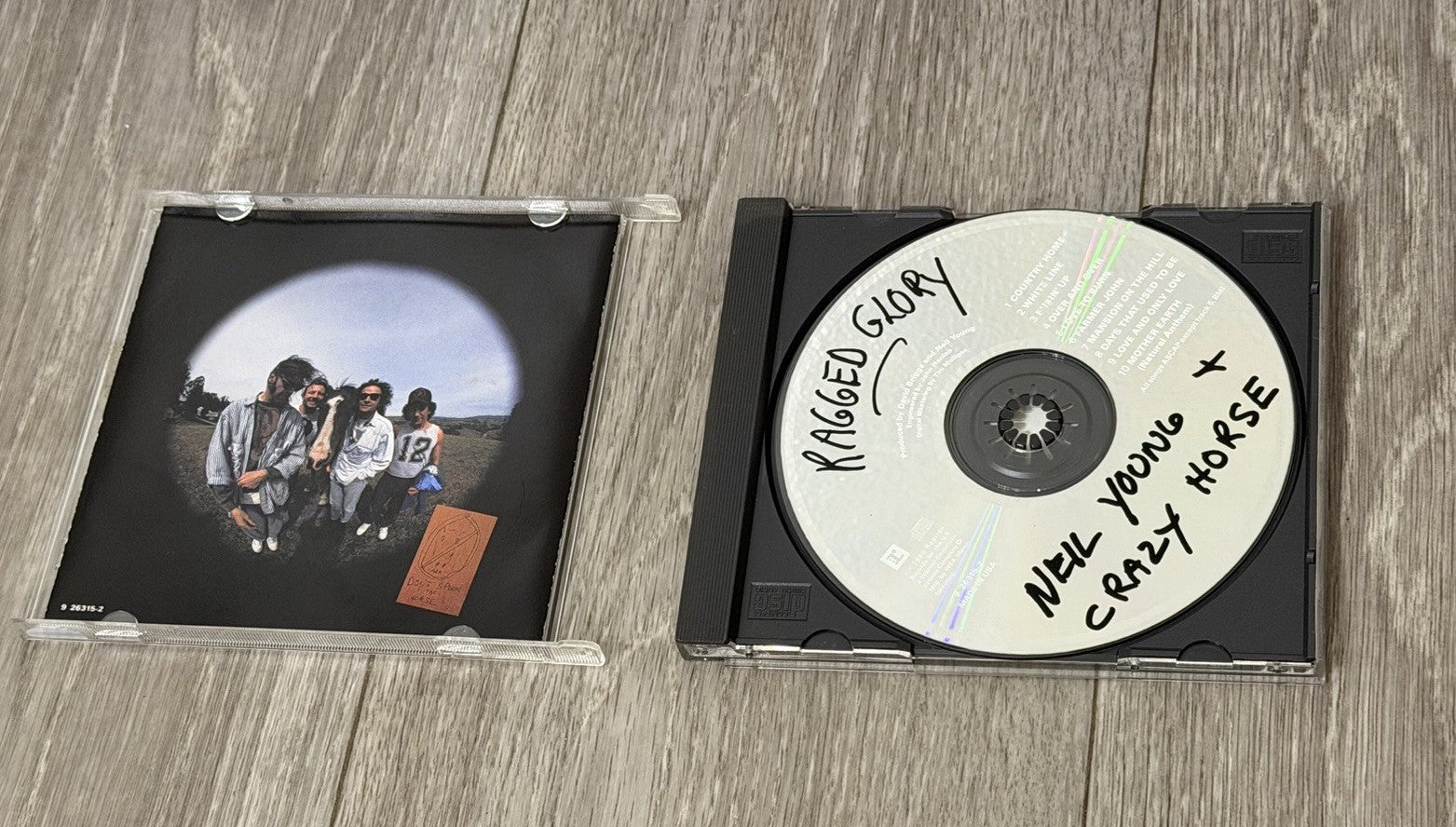 Neil Young Crazy Horse CD Ragged Glory 1990 Album Rock Classic Reprise Music