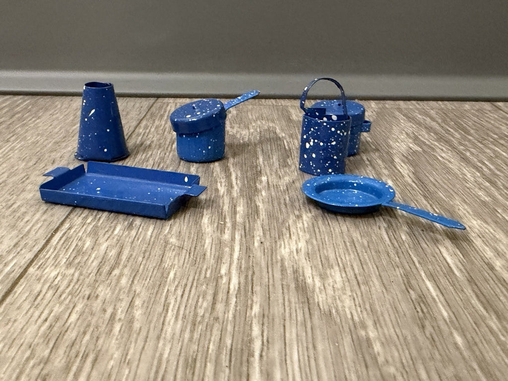 Vtg Mini Mismatched Dollhouse Blue Speckled Enamelware Pots Pans Lids Tray 8 Pcs