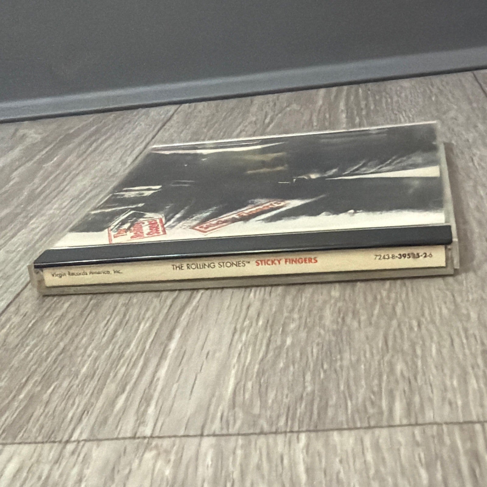 THE ROLLING STONES "STICKY FINGERS" CD: Rolling Stones 7243-8 39525-26