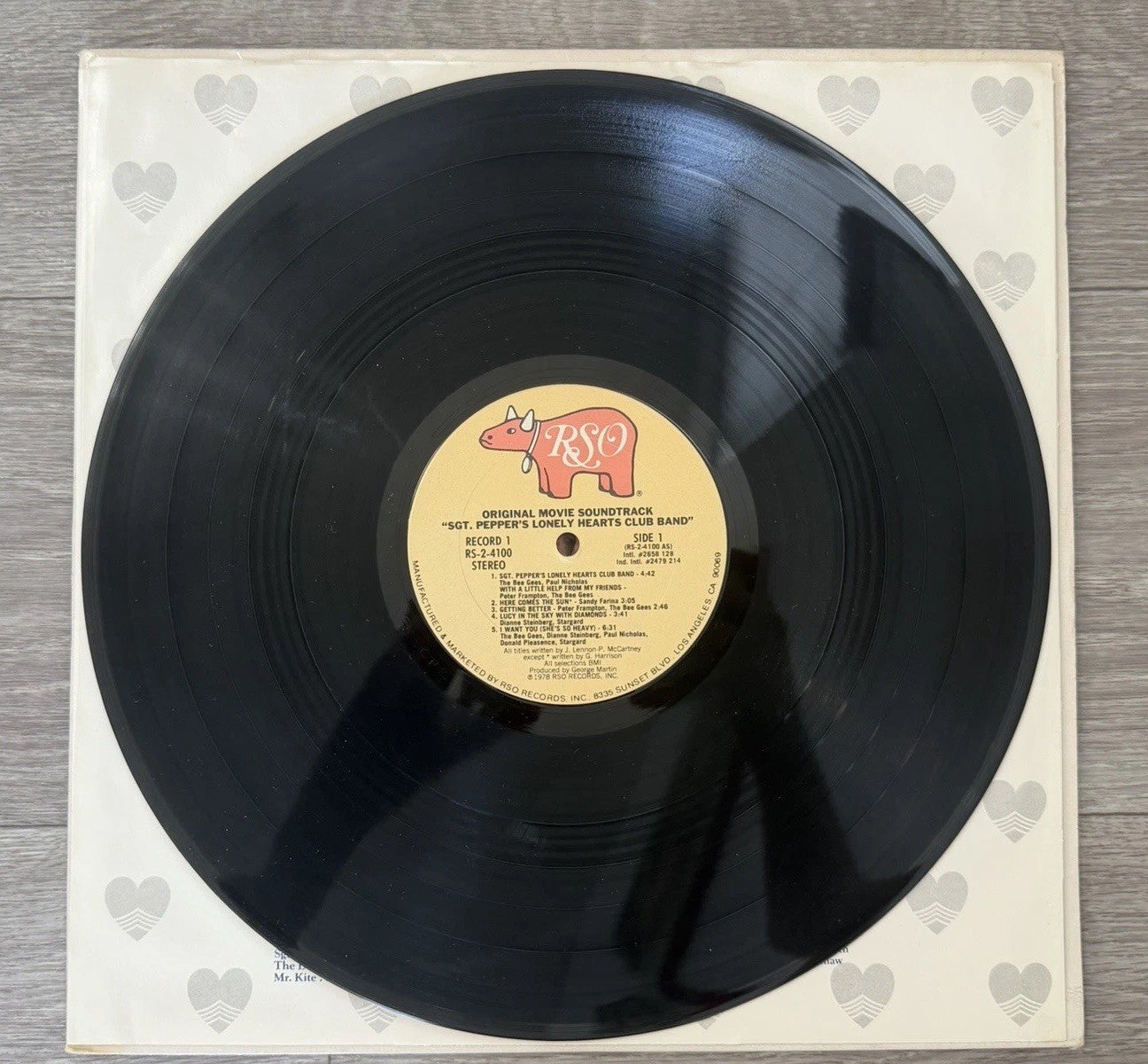 Vinyl Record LP Movie Soundtrack Bee Gees Sgt. Pepper's Lonely Hearts Club Used