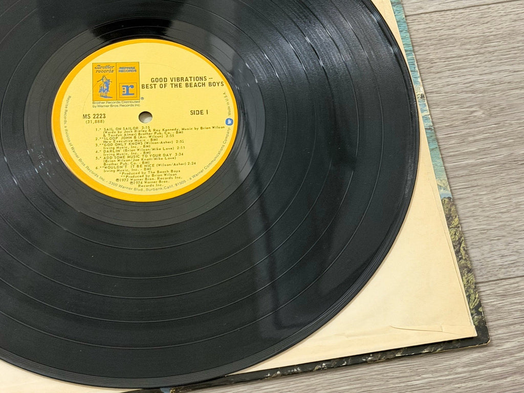 The Beach Boys Good Vibrations - LP Vinyl Record 1975 MS 2223