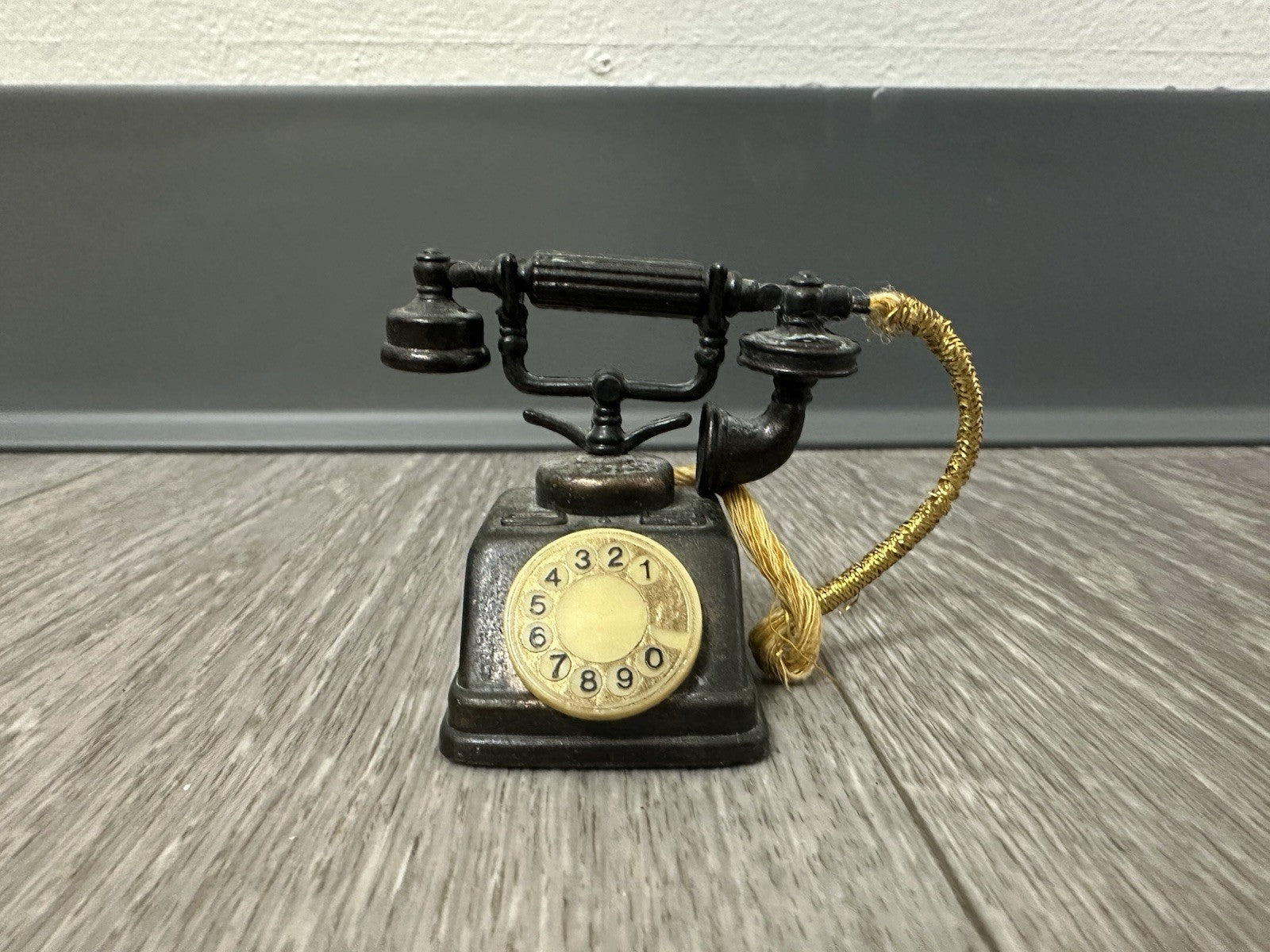 Durham Industries Metal Miniature Rotary Phone No. 5404