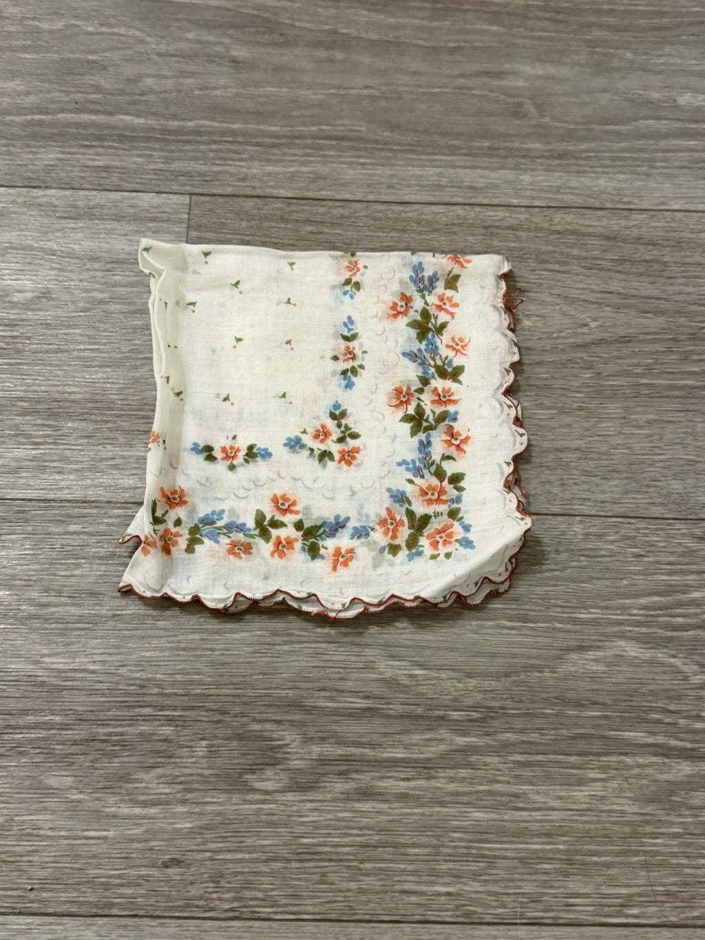 Beautiful & Delicate Tiny Flowers Boho Vintage Floral Wedding Handkerchief 13.5”