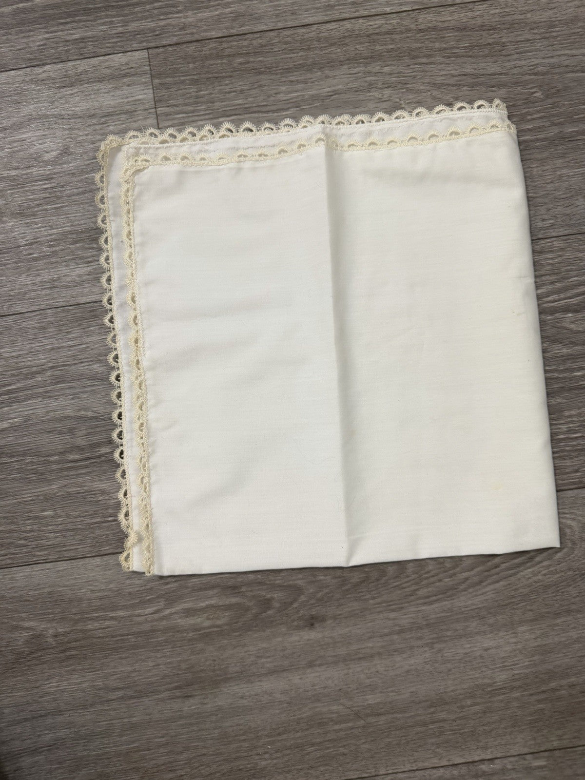 Vintage Handkerchief Crochet Edge 21.5" square approx. unbranded & ordinary