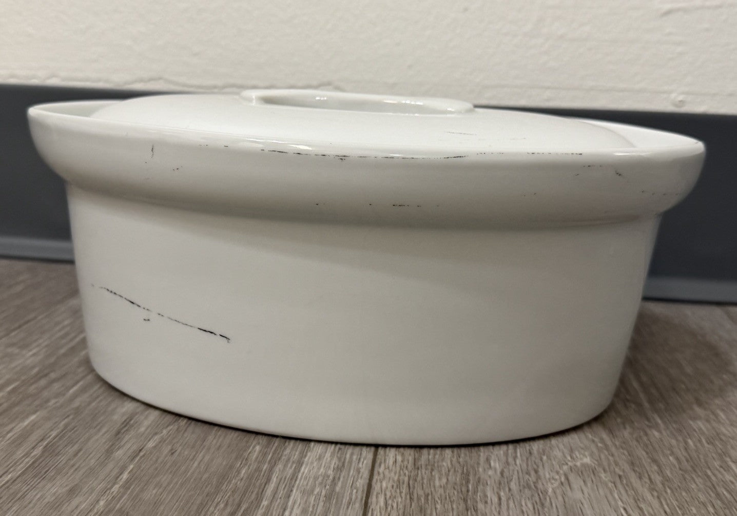APILCO FRANCE Porcelaine a Feu White Oval Covered Casserole Dish